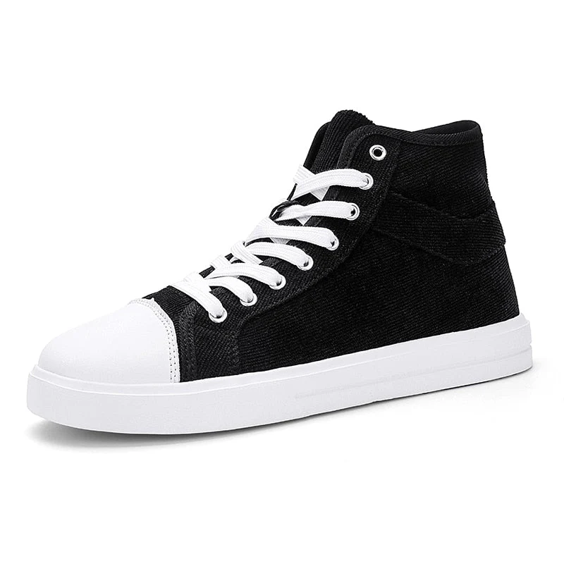 High-Top Skateboarding Shoes - Image 3