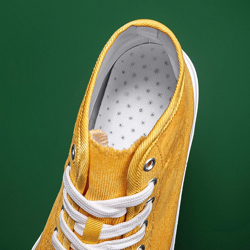 High-Top Skateboarding Shoes - Image 31