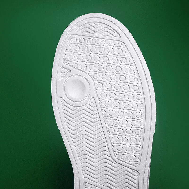 High-Top Skateboarding Shoes - Image 32