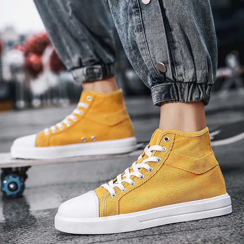 High-Top Skateboarding Shoes - Image 33