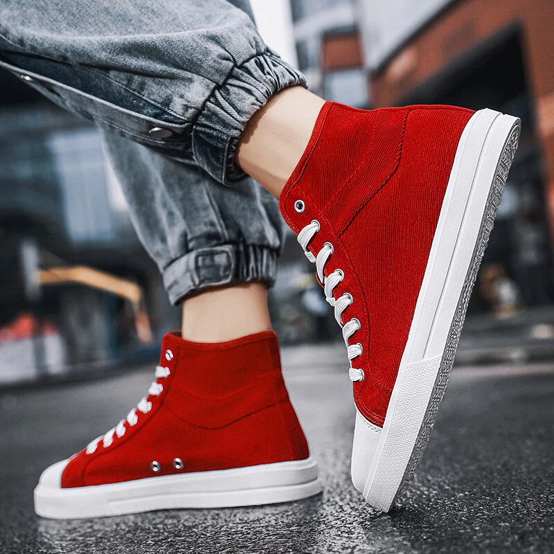 High-Top Skateboarding Shoes - Image 36