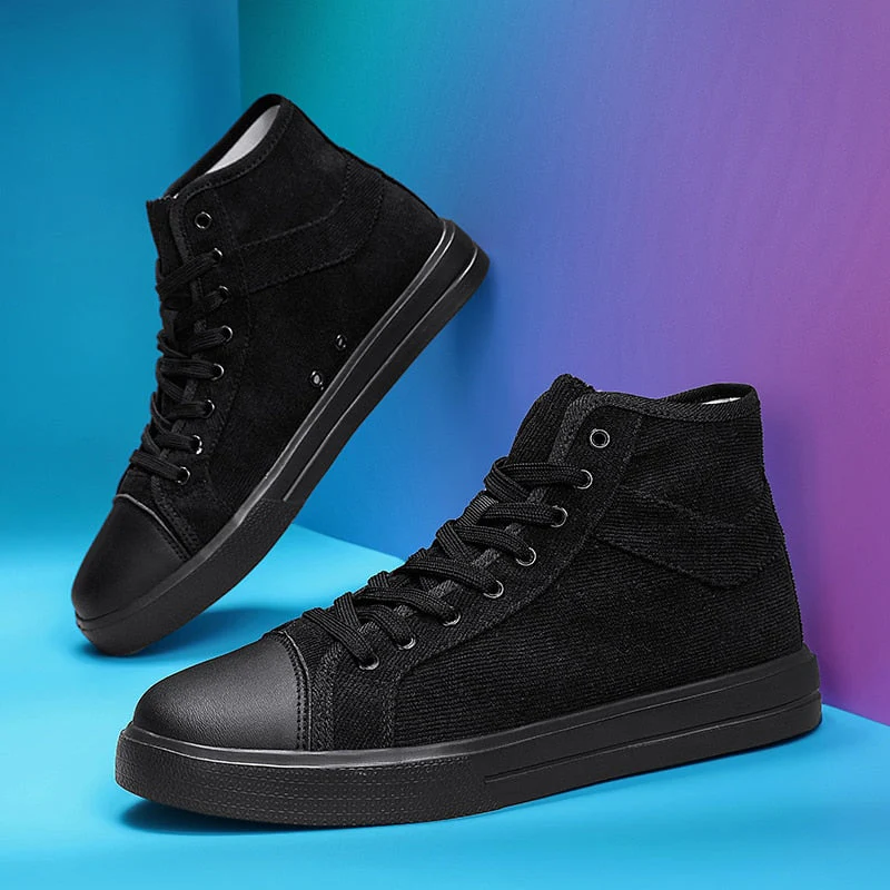 High-Top Skateboarding Shoes - Image 7