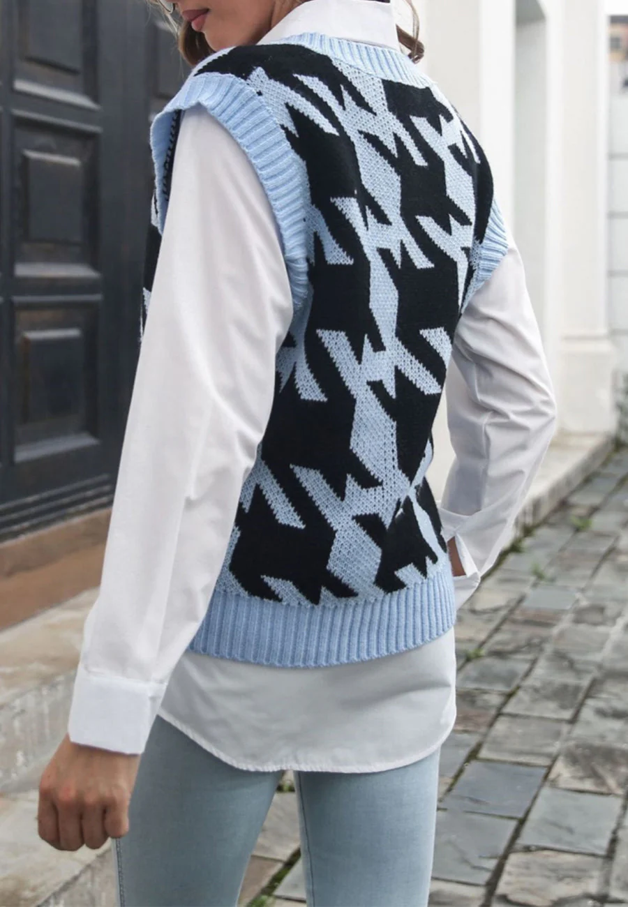 Houndstooth Knit Sweater Vest - Image 7
