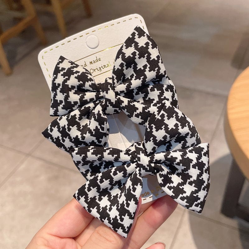 Houndstooth Patterned Ribbon Hair Clip - Image 3