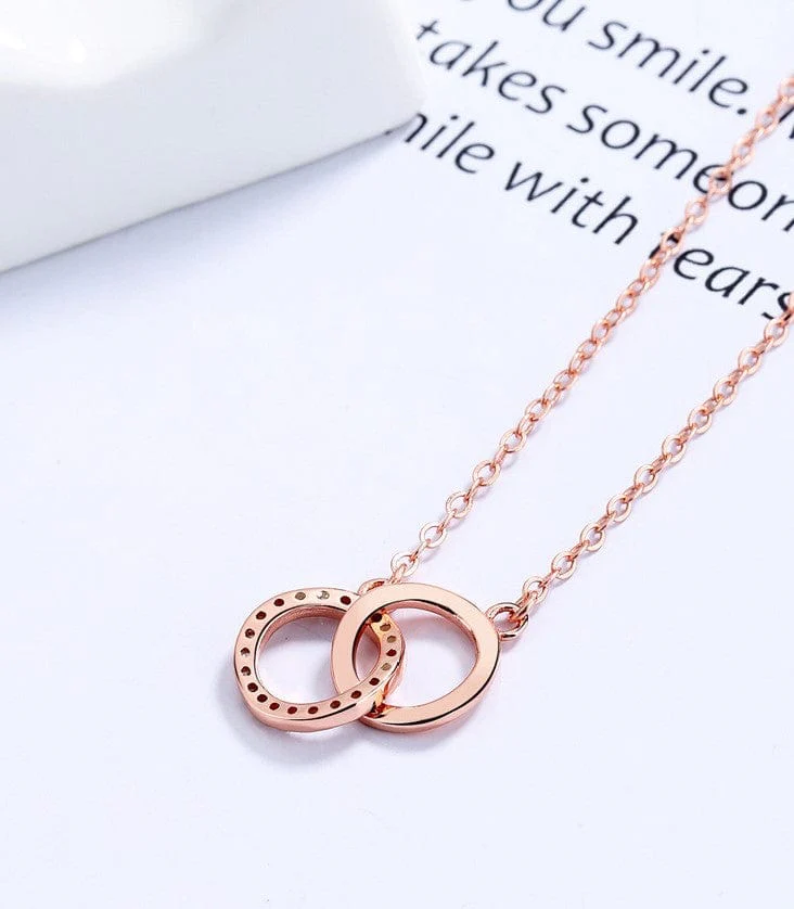 Interlocked Circles 925 Sterling Silver Necklace - Image 3