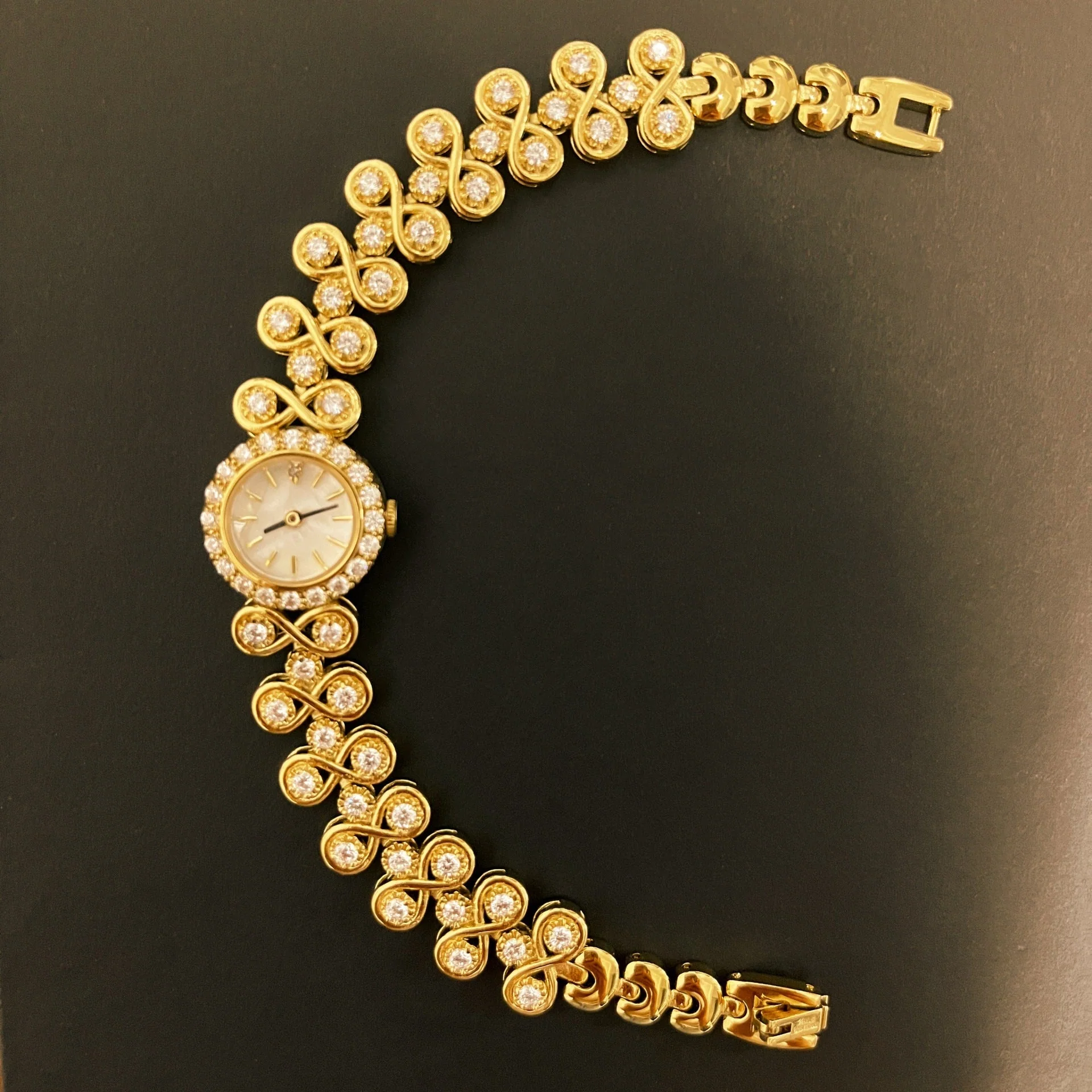 Jewelry Antique Luxury Diamond Quartz Watch - Image 2