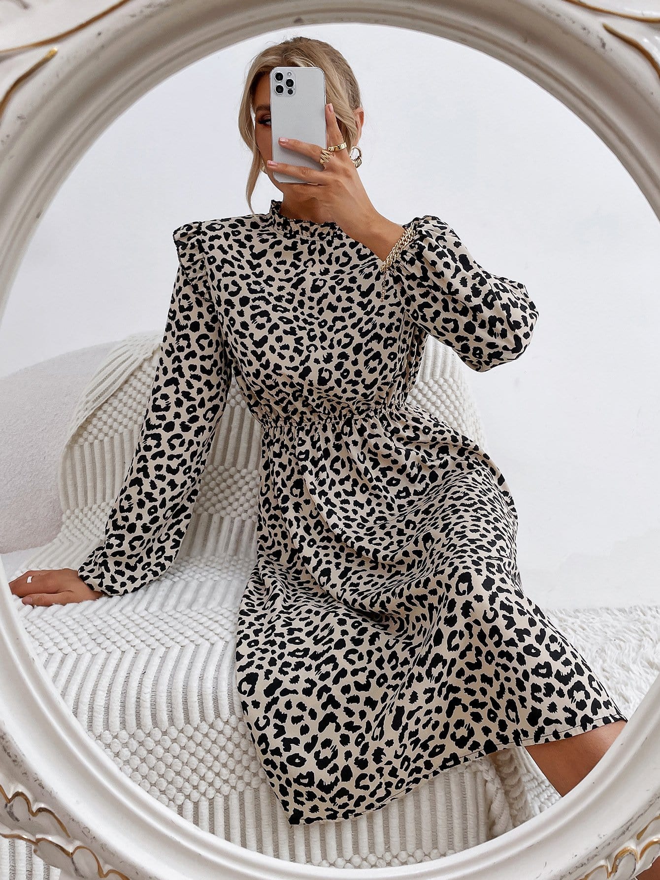 Keyhole Back Leopard Print Dress - Image 3