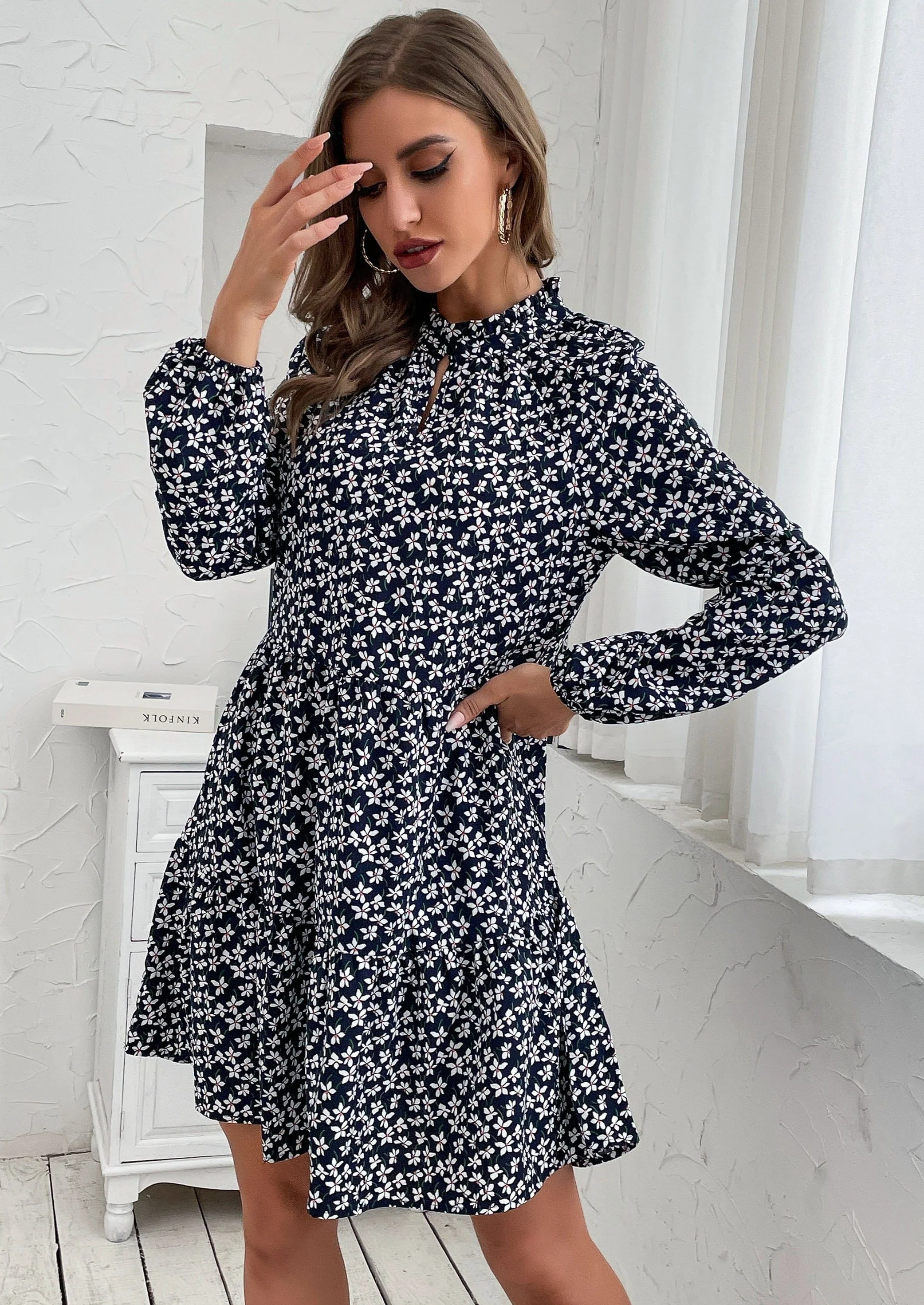Keyhole Front Floral Print Dress - Image 2