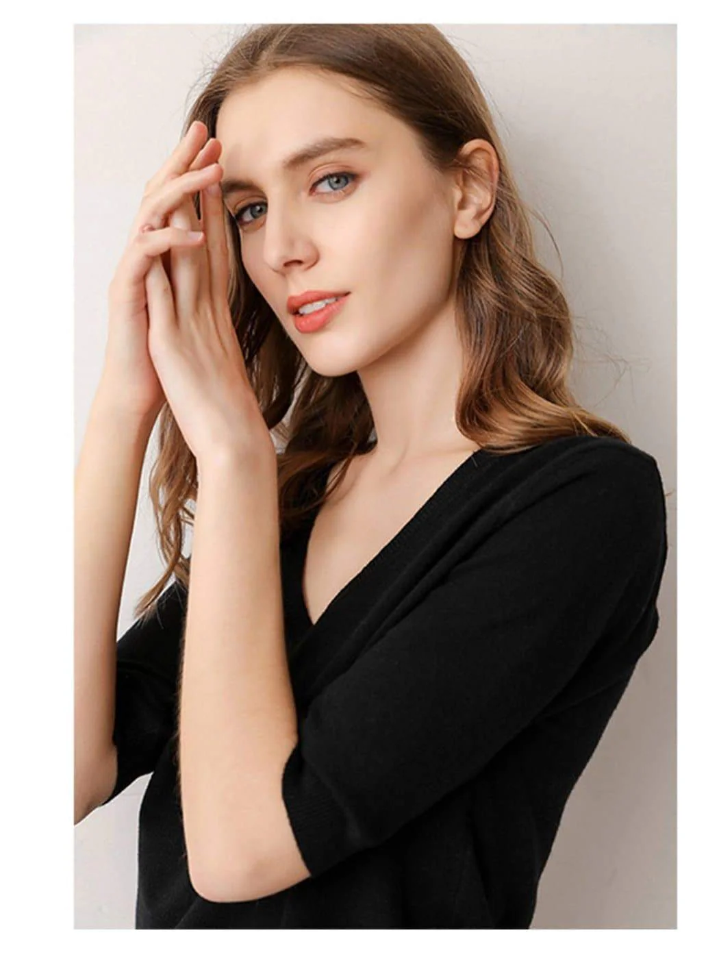 Knitted V-Neck Short Sleeve Top - Image 9