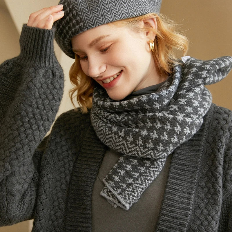Luxurious 100% Cashmere Knit Winter Scarf - Image 6