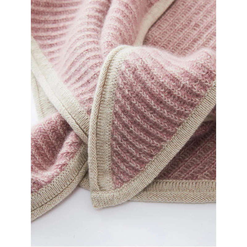 Luxurious 100% Cashmere Triangle Scarf - Image 10