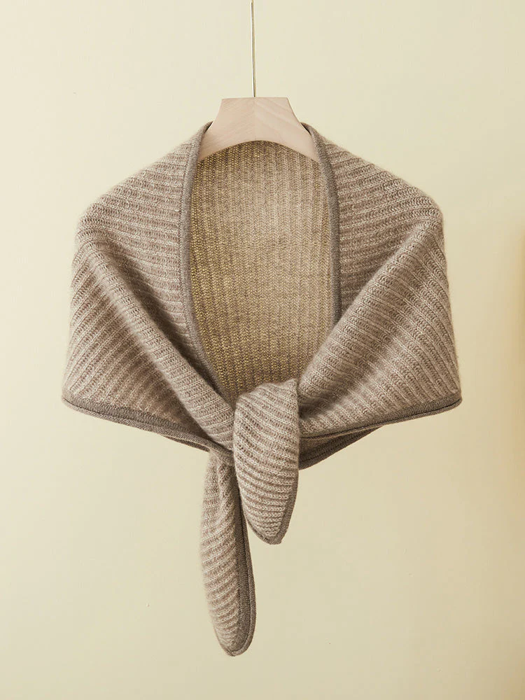 Luxurious 100% Cashmere Triangle Scarf - Image 2