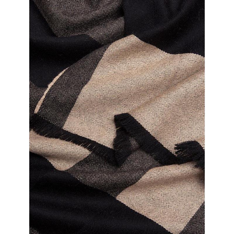 Luxurious Wool Plaid Winter Scarf - Image 6