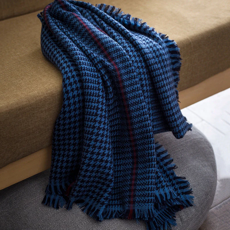 Luxury Wool Plaid Scarf for Women - Image 5