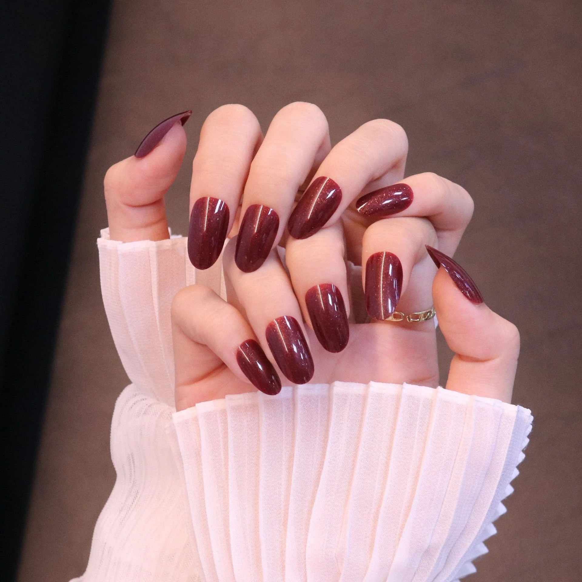 Medium Rounded Bold Red Shimmering Press On Nails - Image 7