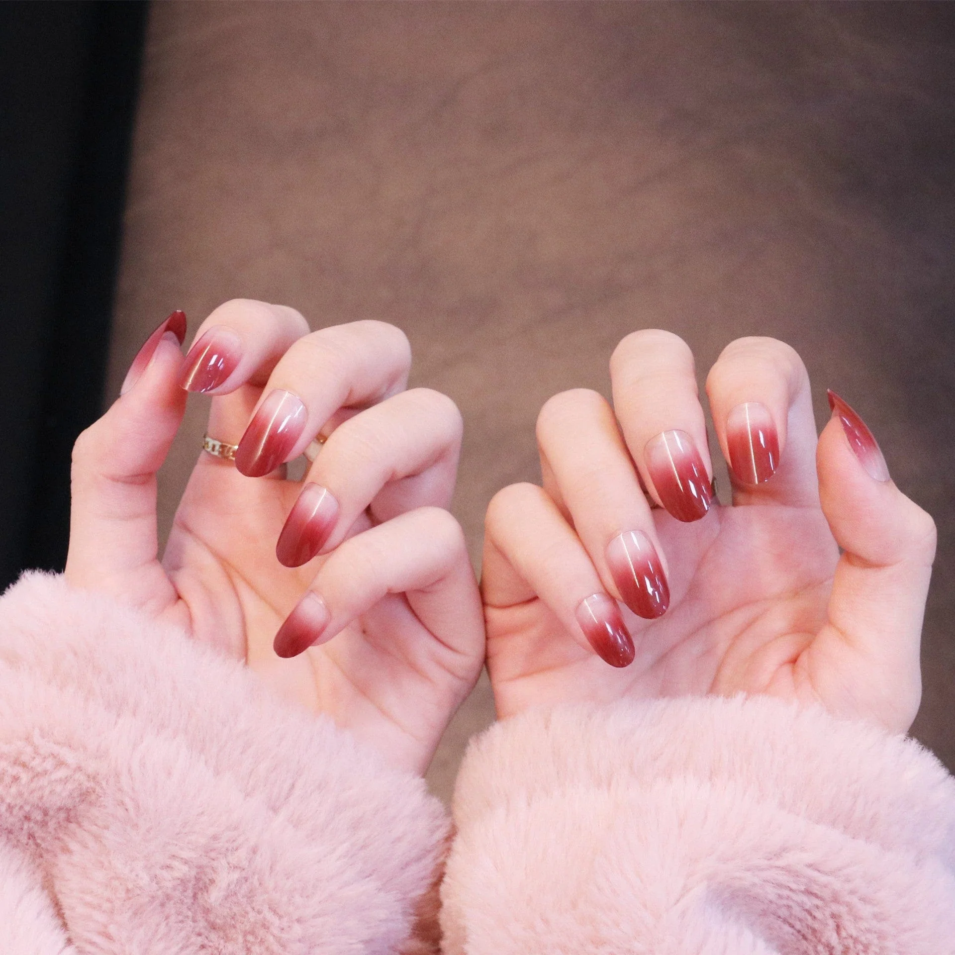 Medium Rounded Cherry Red Ombre Press On Nails - Image 2