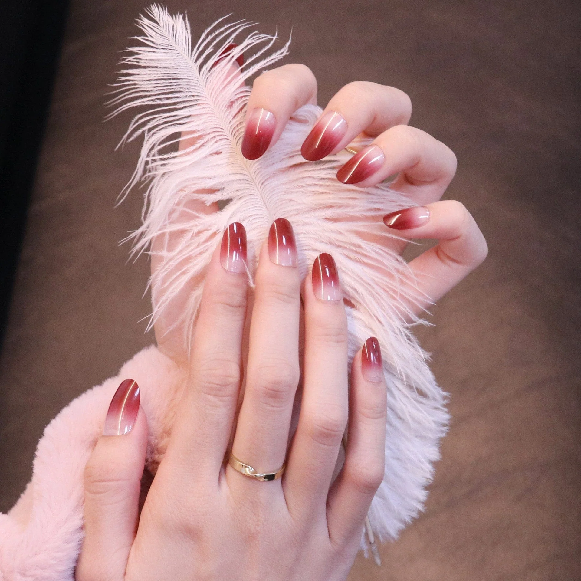 Medium Rounded Cherry Red Ombre Press On Nails - Image 5