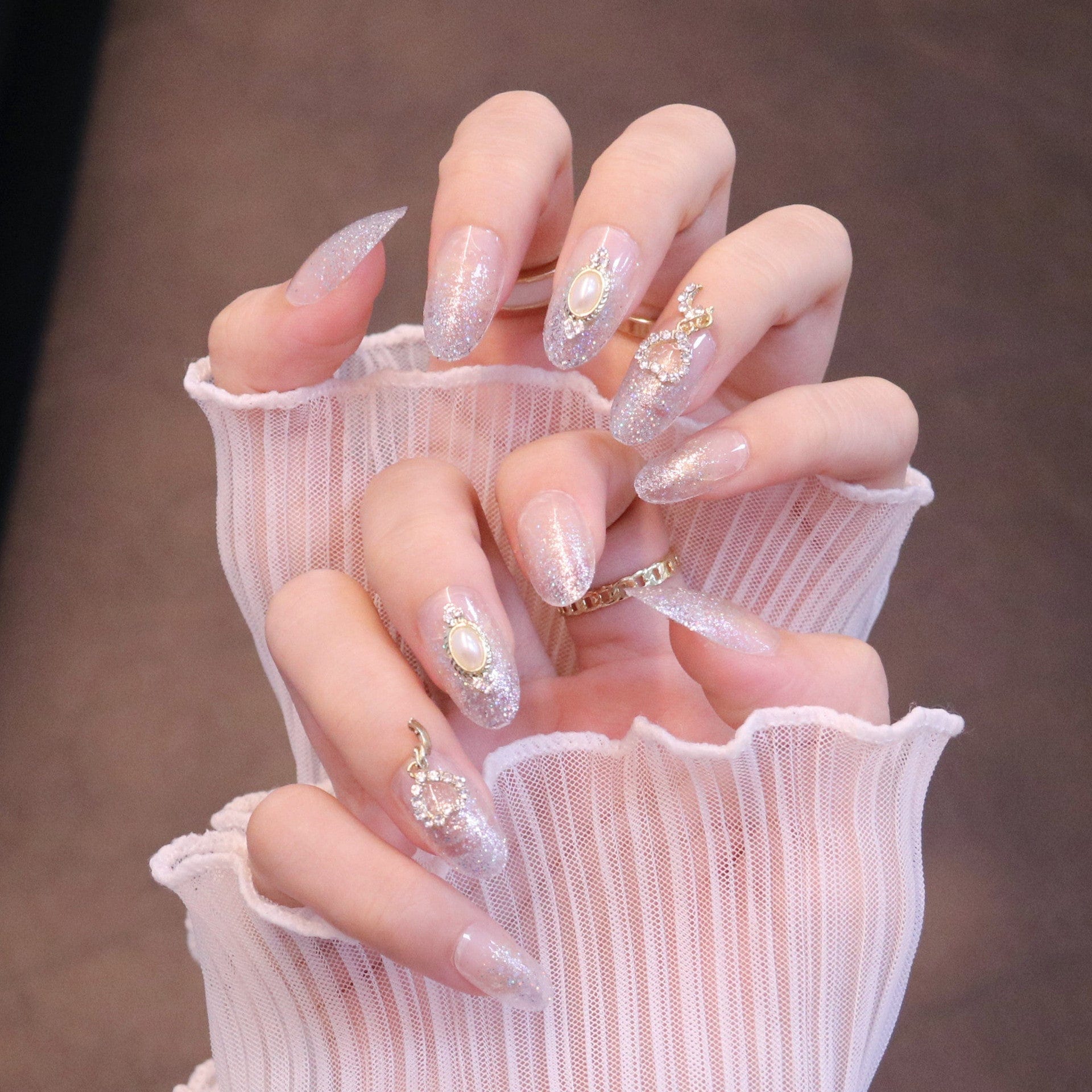 Medium Rounded Silver Press On Nails with Heart Charms and Pearls - Image 4