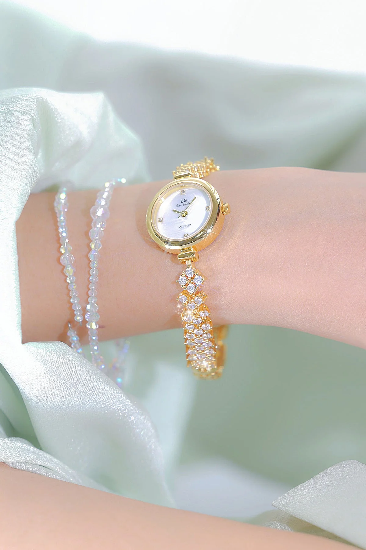 Mermaid Light Luxury Diamond Small Gold And Silver Chain Watch - Image 10