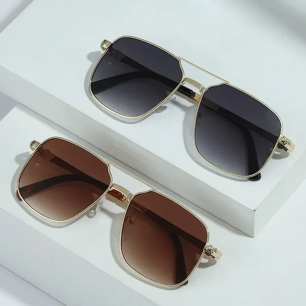 Metal Square Frame Sunglasses - Image 9