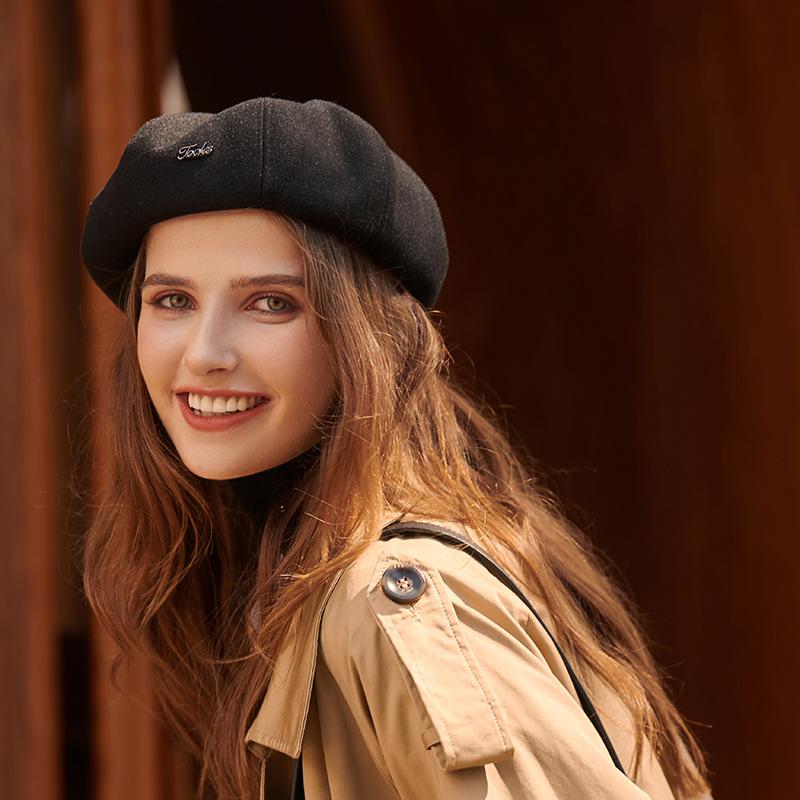 Metallic Text Detail Beret - Image 3