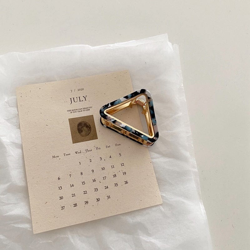 Mini Hollow Triangular Hair Clip - Image 5
