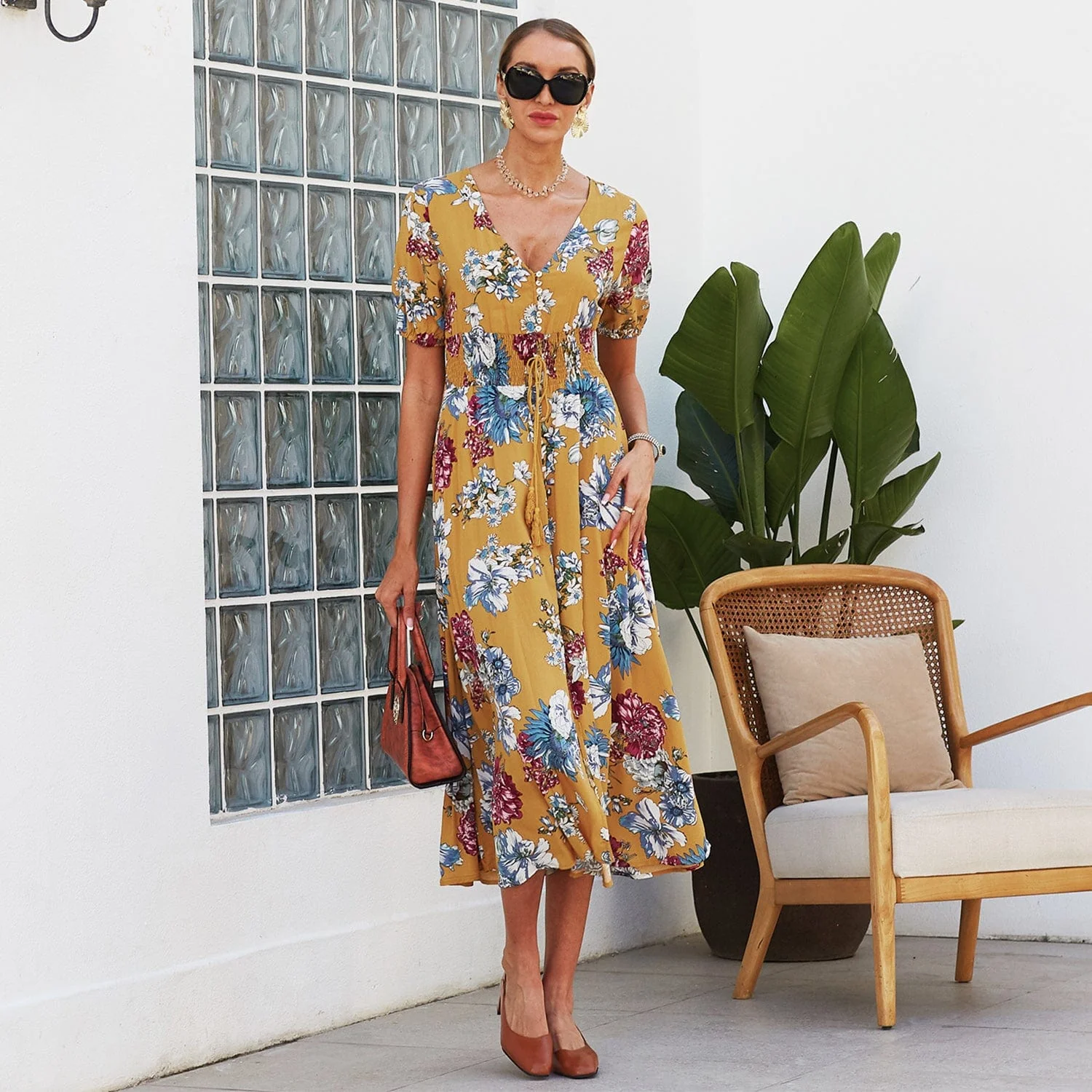 Minimalist Button Floral Print Dress - Image 3