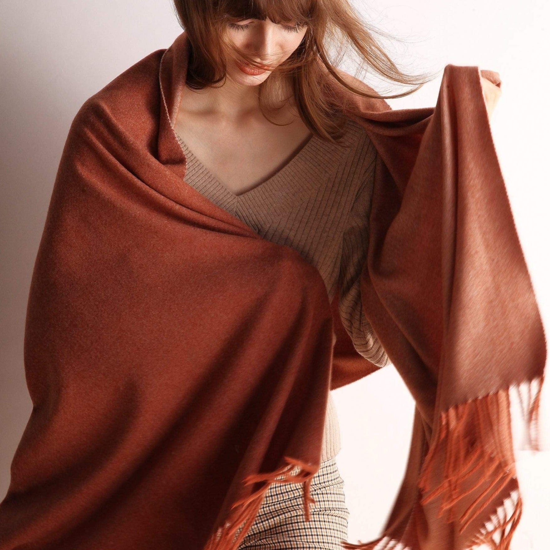Minimalist Fringe Hem Scarf - Image 2