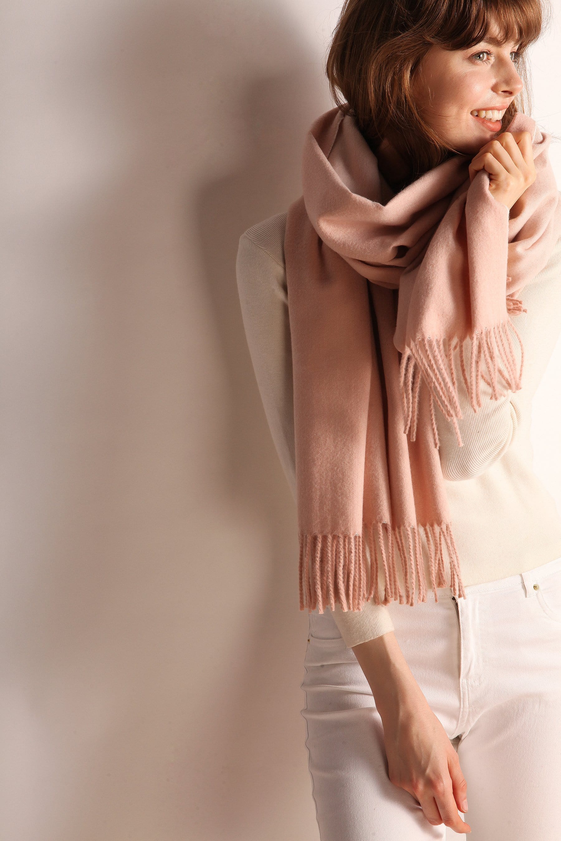 Minimalist Fringe Hem Scarf - Image 23