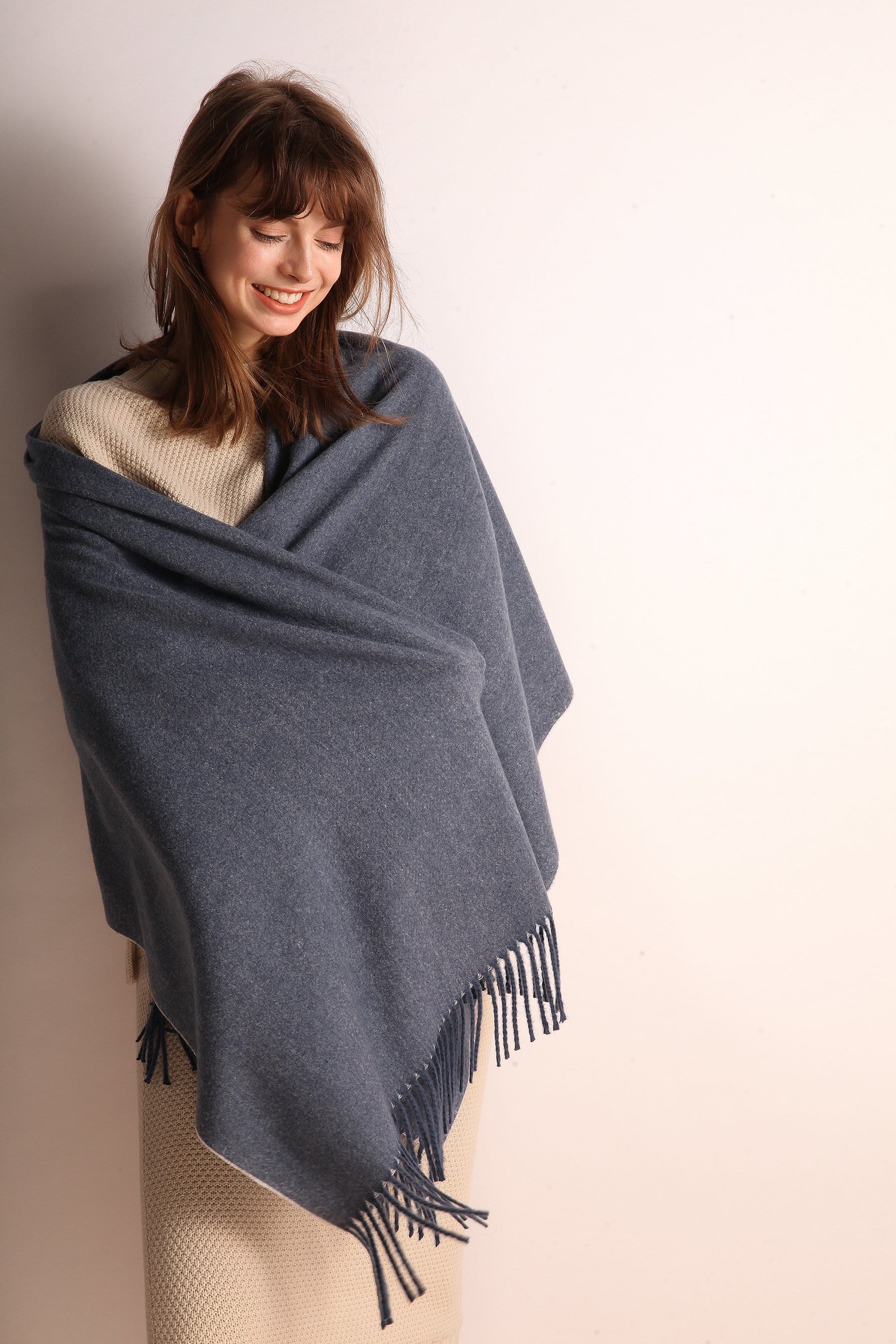 Minimalist Fringe Hem Scarf - Image 33