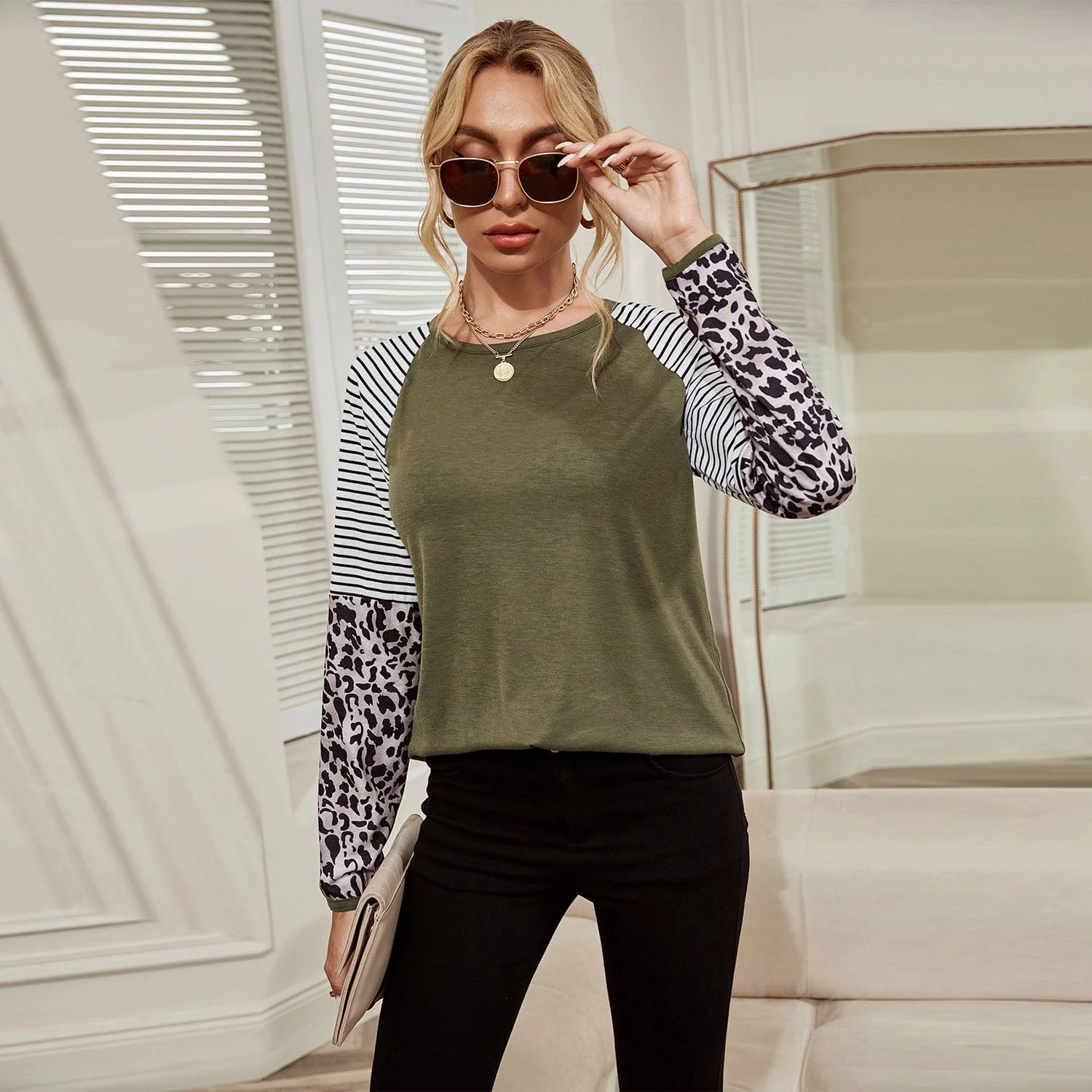 Mixed Prints Raglan Sleeve Sweatshirt - Image 4