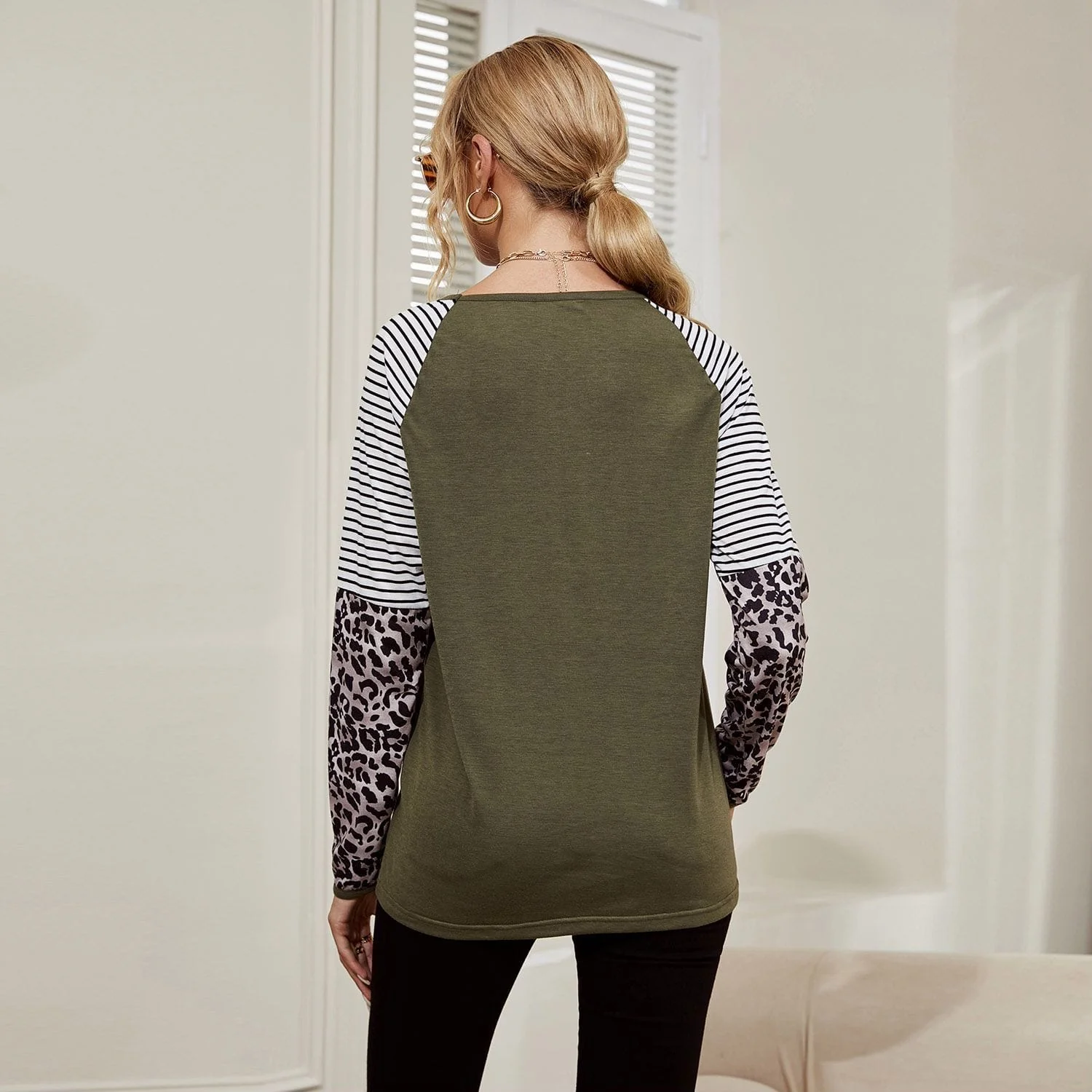 Mixed Prints Raglan Sleeve Sweatshirt - Image 5