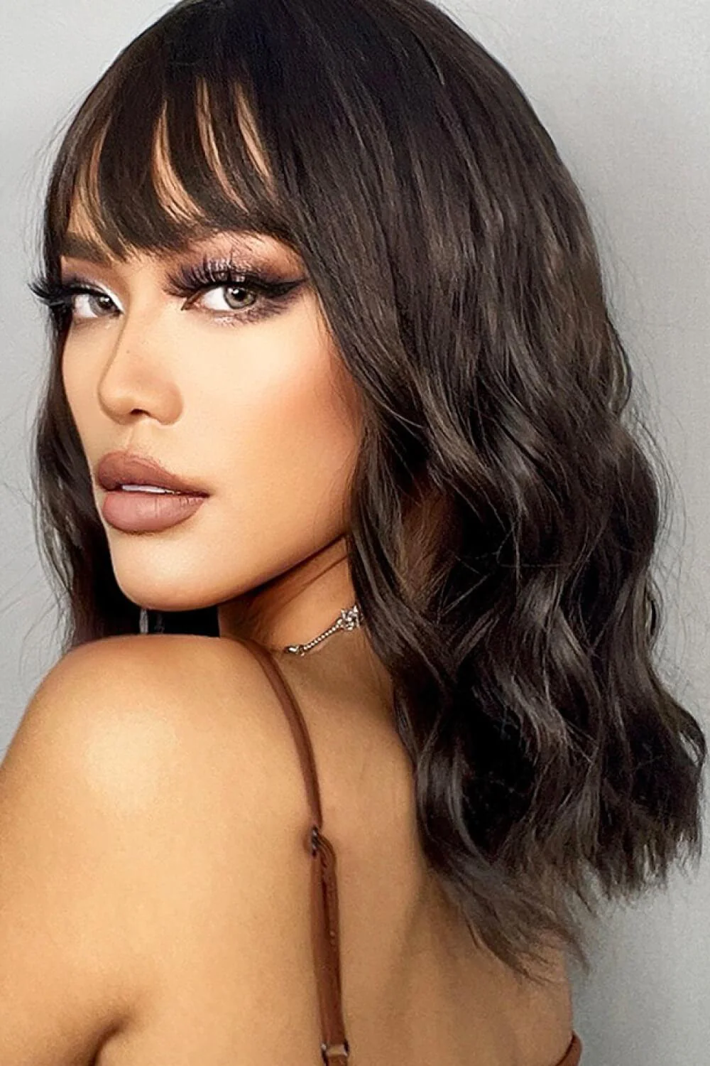 Natural Looking Synthetic Full Machine Bobo Wigs 12'' - Image 3
