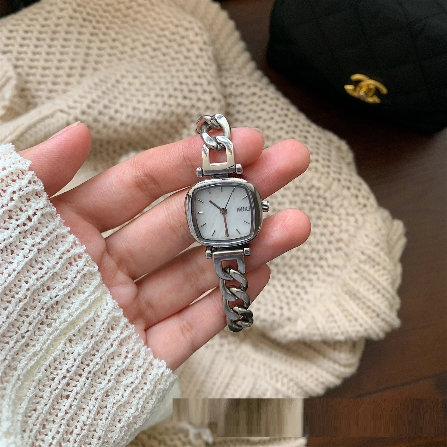 Ocean Blue Gradient Fritillary Small Sugar Cube Bracelet Watch Light Luxury High Sense Ins - Image 12