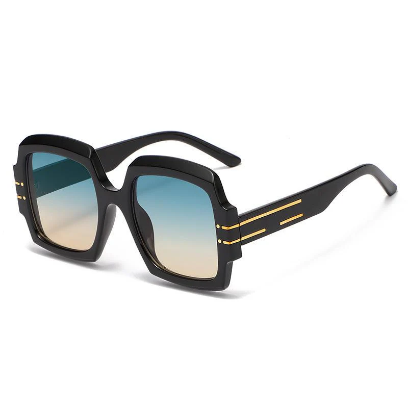 Oversized Oval Sunglasses with Gradient Lenses - Image 5