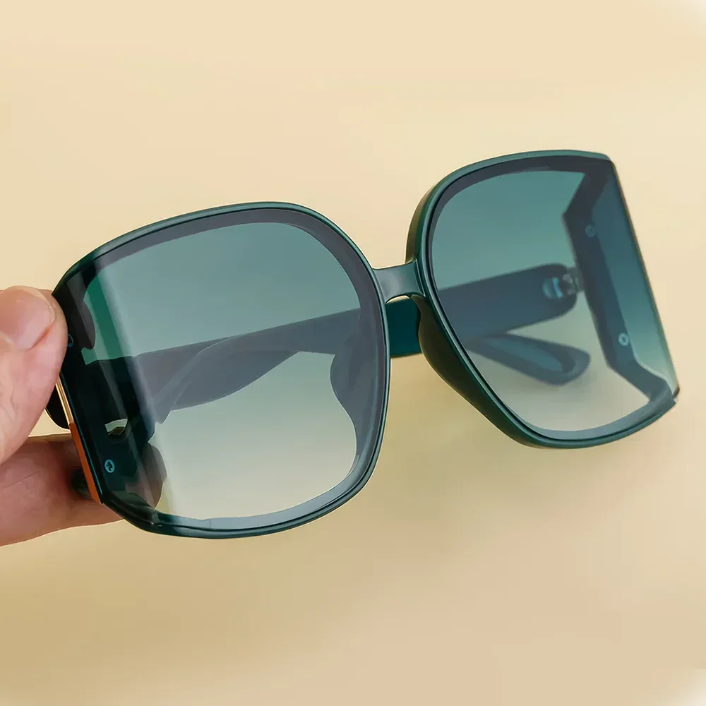 Oversized Square Sunglasses for Women - Image 12