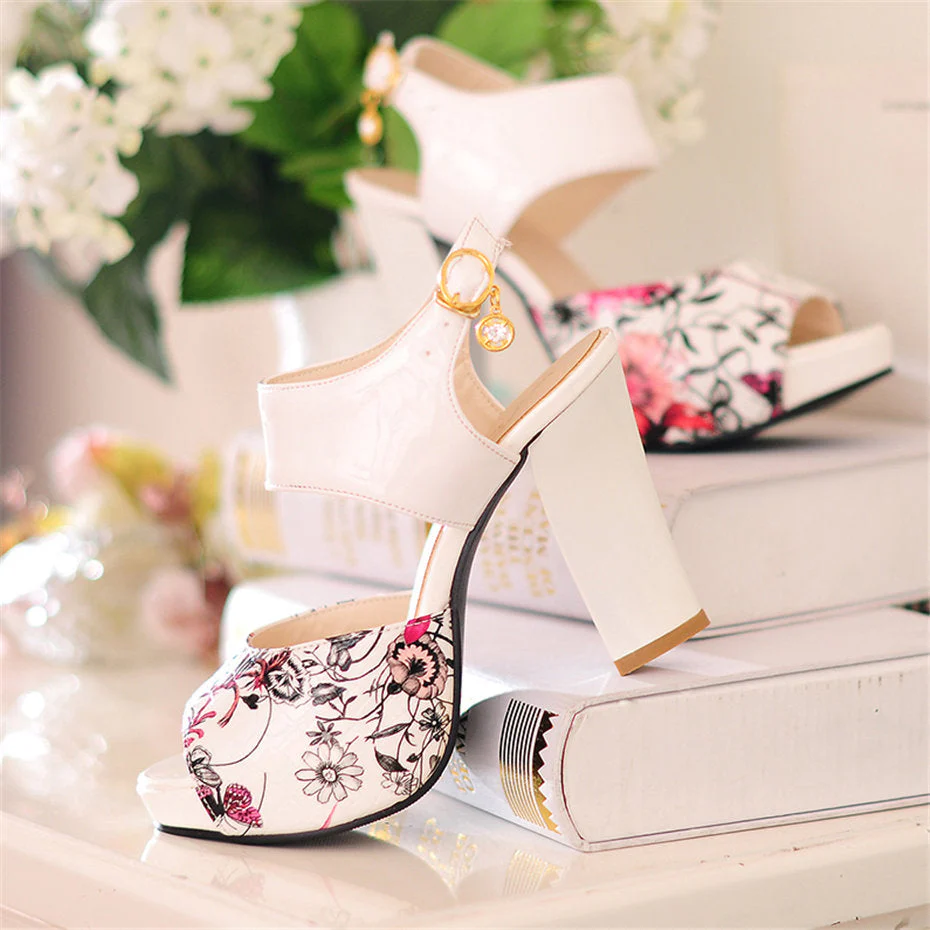 Platform Sandals - Image 32
