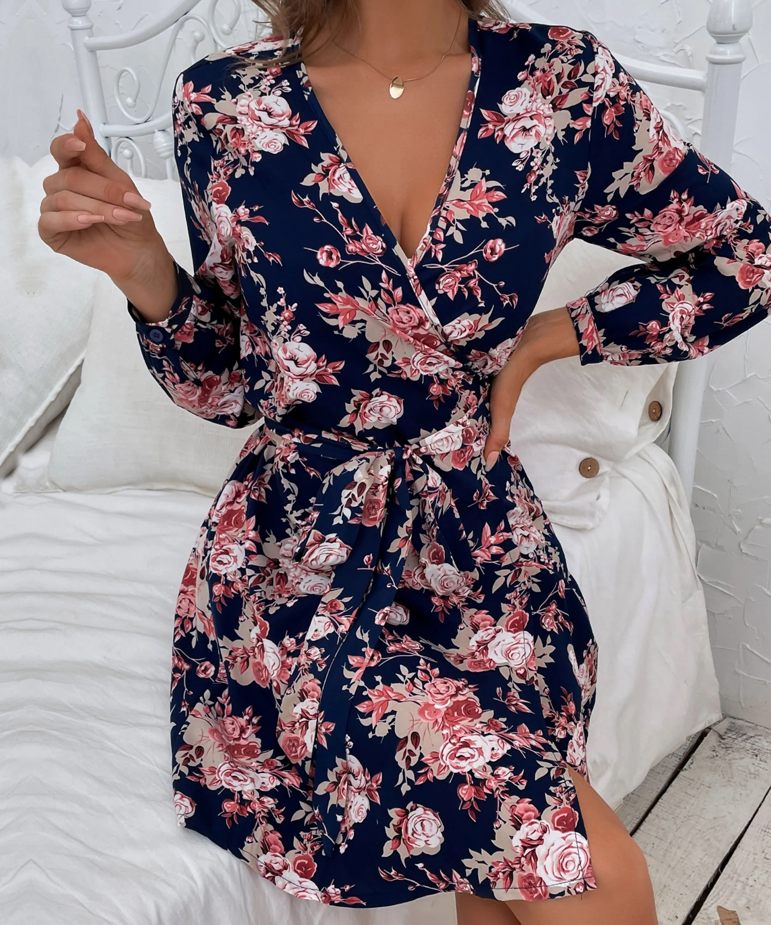 Plunge Neck Floral Print Dress - Image 2