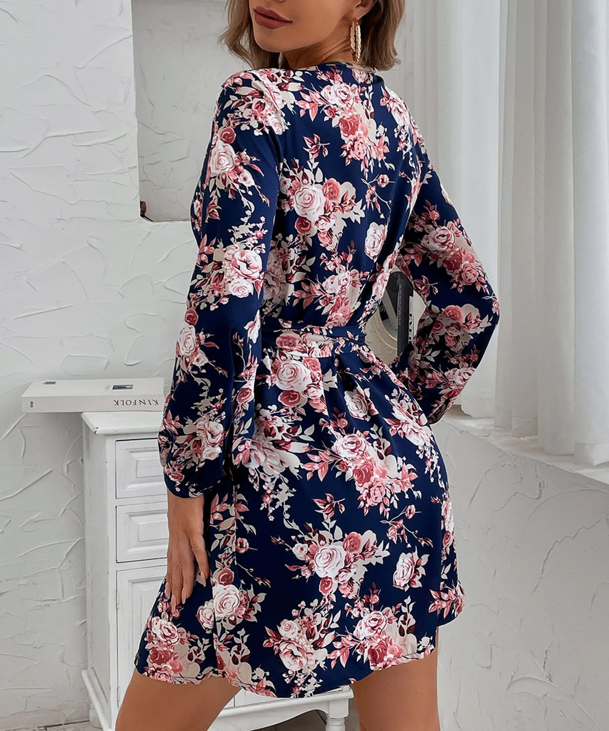 Plunge Neck Floral Print Dress - Image 5