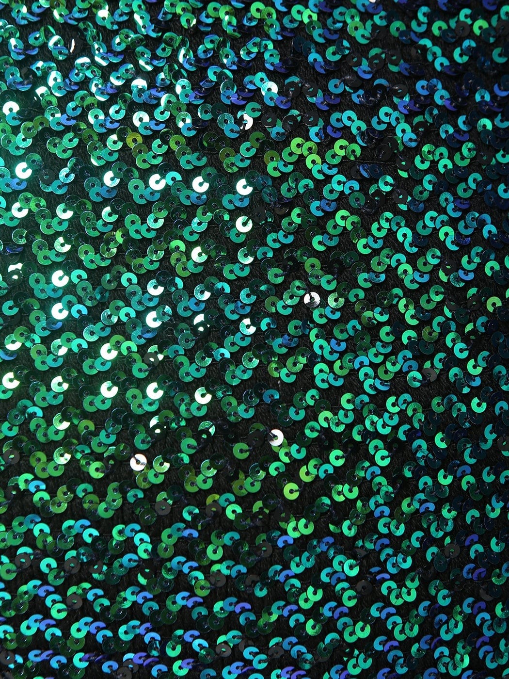 Plus Size Metallic Sequin Stretch Mini Skirt - Image 10