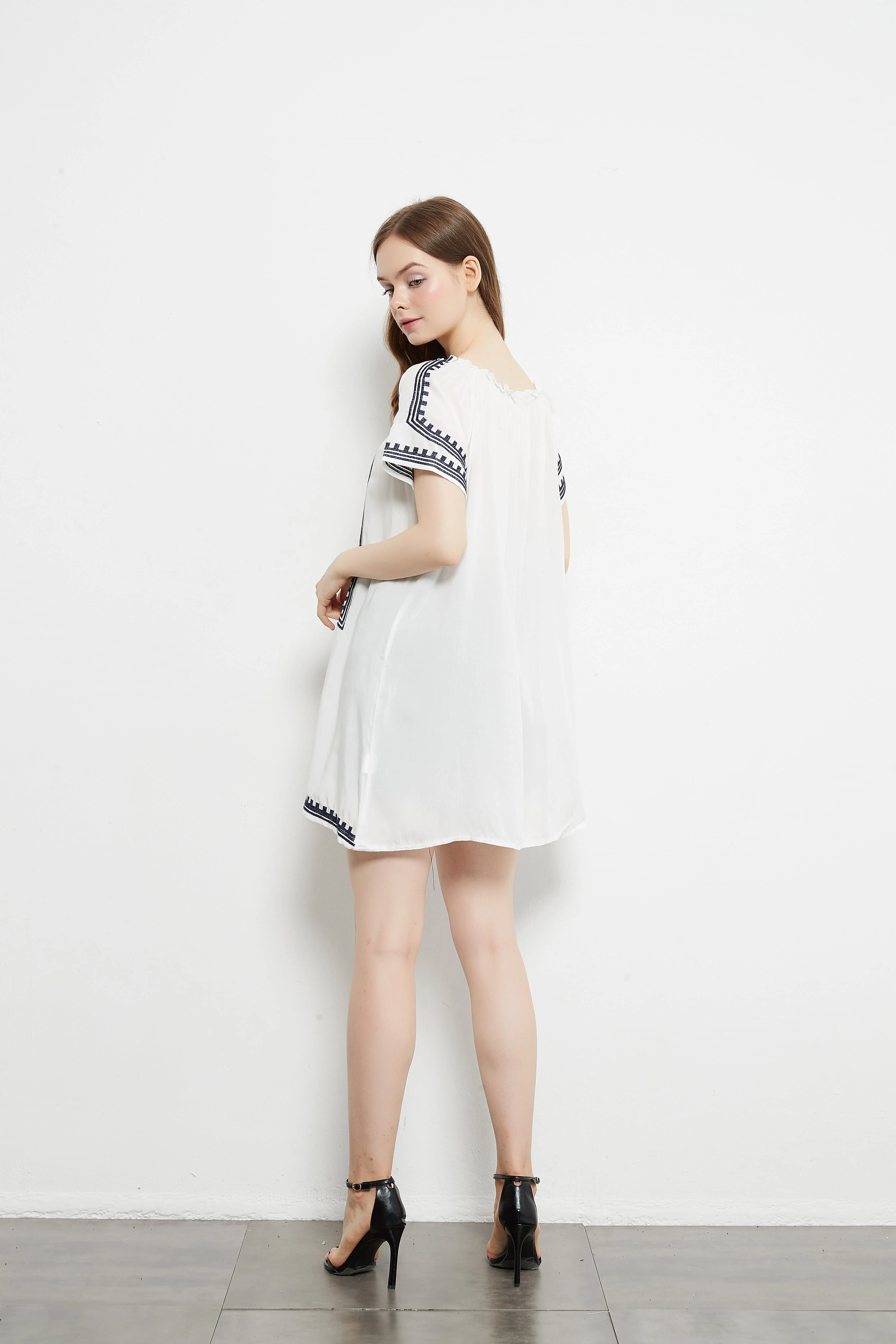 Printed Versatile Off Shoulder Smocked Dress - Image 3