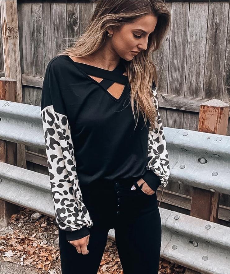 Puffed Leopard Sleeve Tunic - Image 4