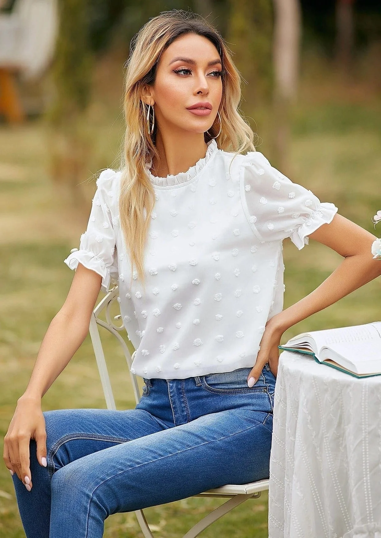 Puffed Sleeve Clip Dot Blouse - Image 2