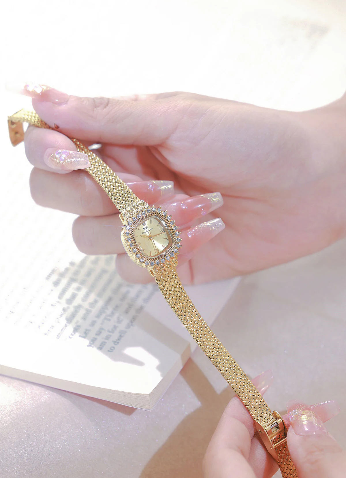 Retro Lucky Small Square Wheat Mini Watch - Image 10