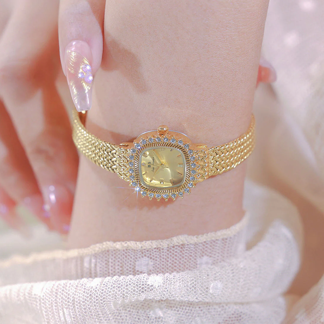 Retro Lucky Small Square Wheat Mini Watch - Image 2