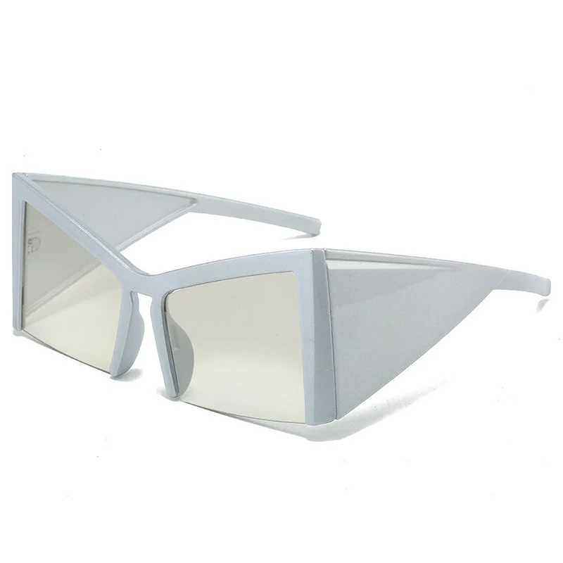 Retro Luxury Eyewear for Stylish Sun Protection - Image 2