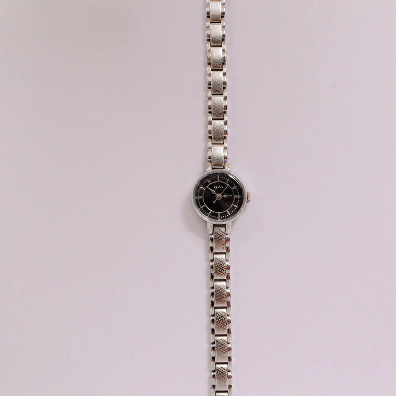 Retro Net Thin Chain Exquisite Quartz Watch - Image 7