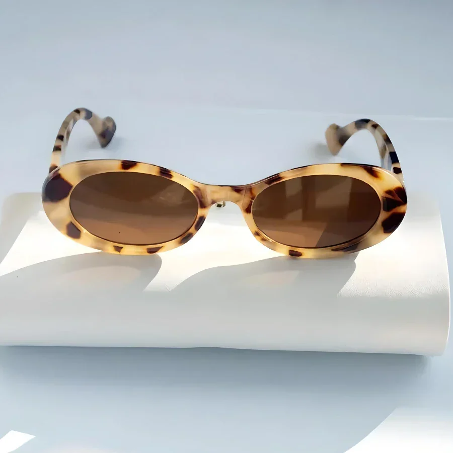 Retro Oval Sunglasses - Image 9