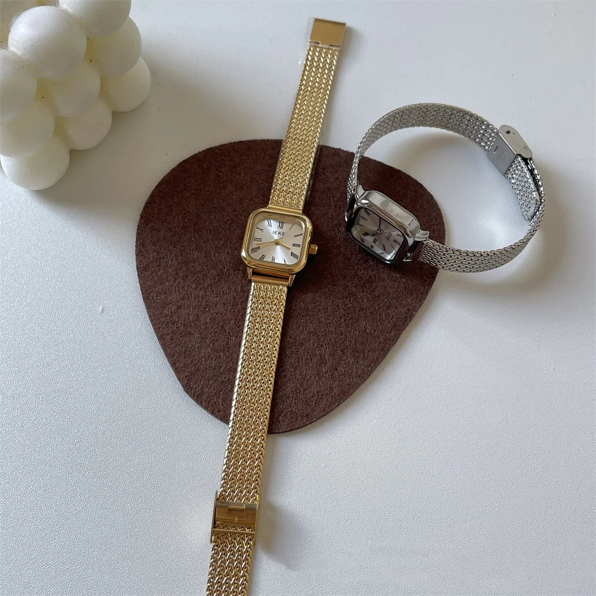 Retro Roman Steel Quartz Watch - Image 4