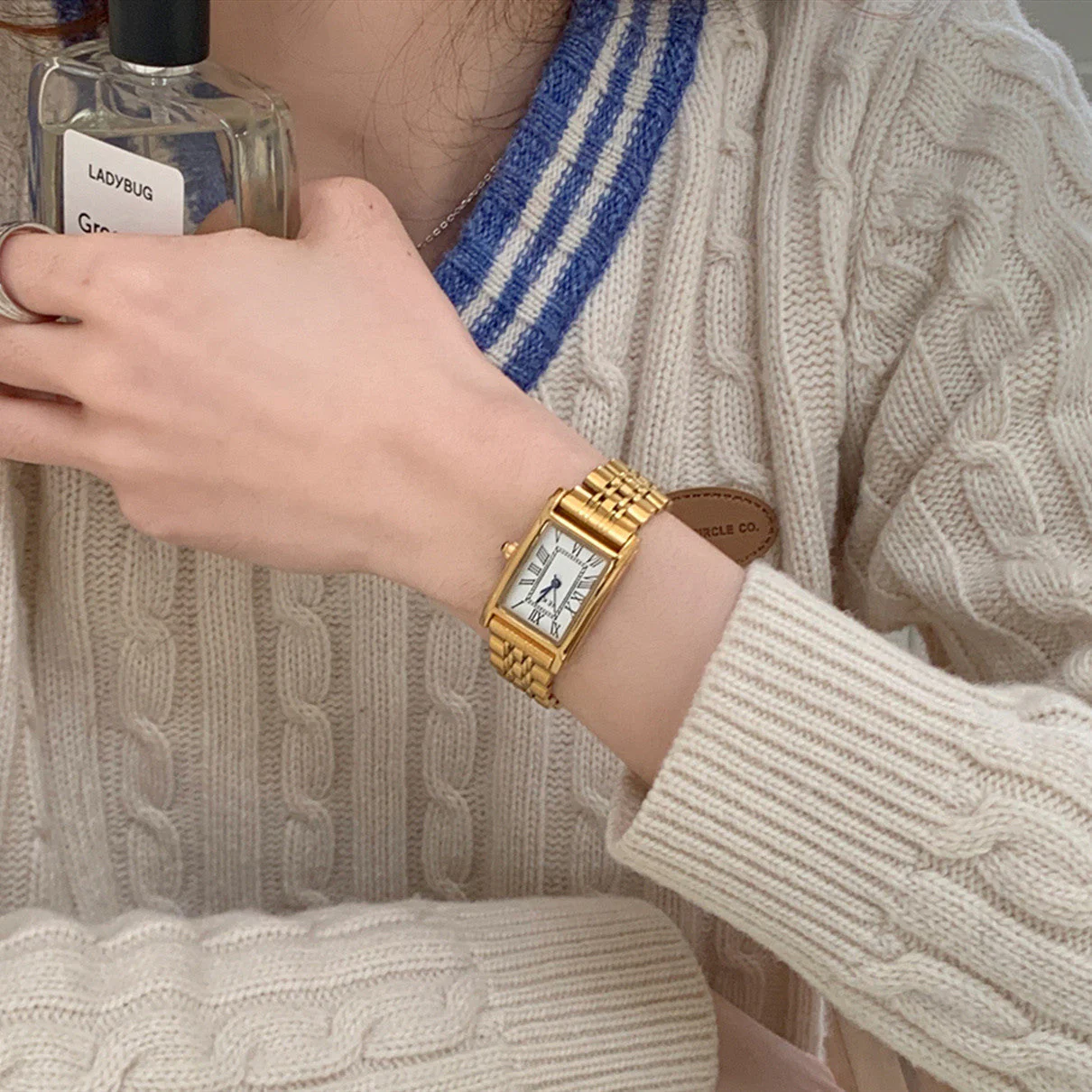 Retro Small Golden Watch Steel Belt Middle Ancient